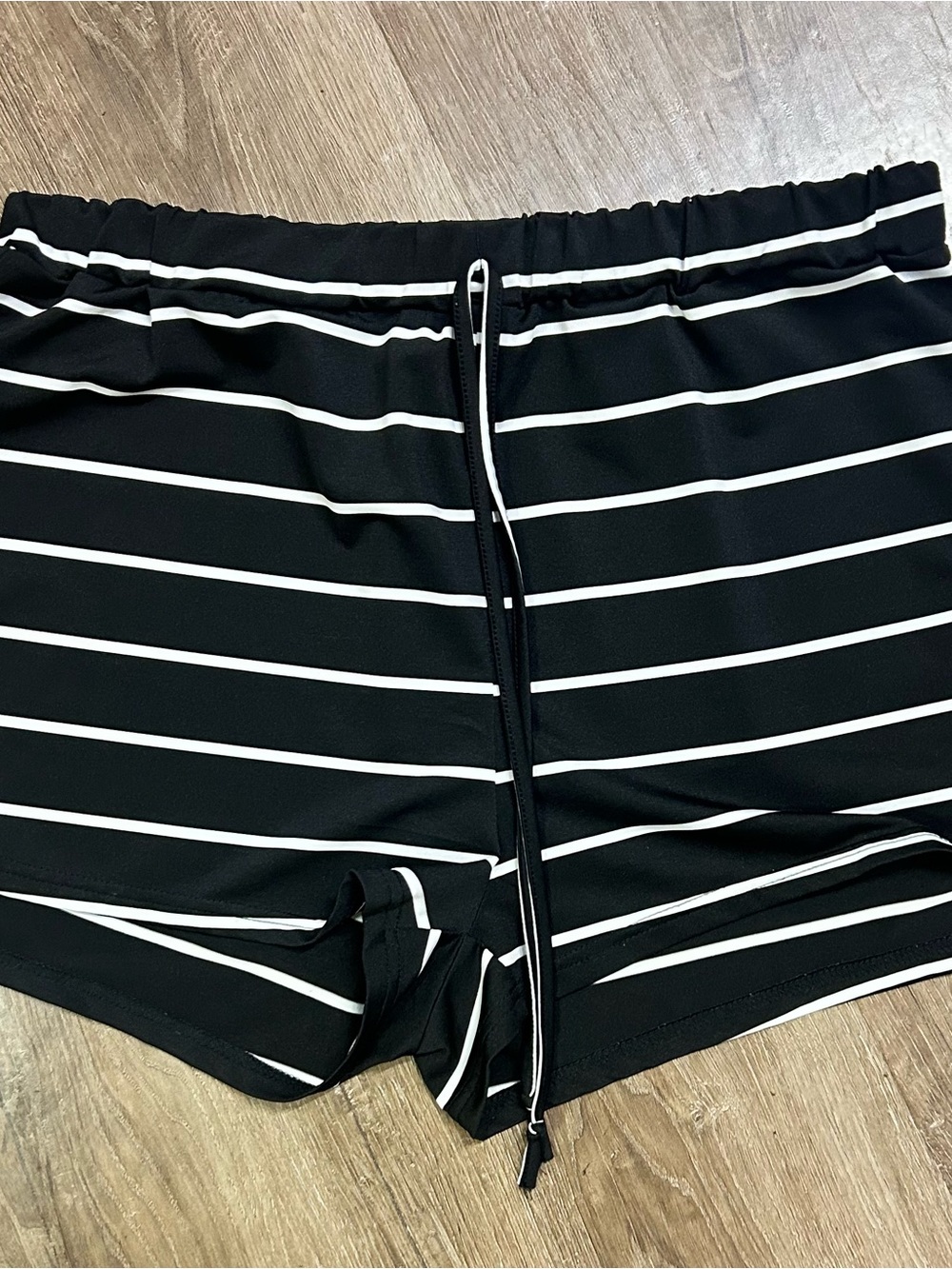 Women’s black and White Striped Shorts